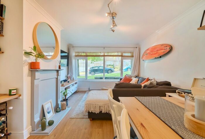 2 Bedroom Flat For Sale In Northleaze, Long Ashton, North Somerset, BS41