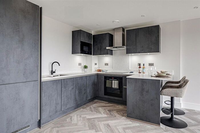 1 Bedroom Flat For Sale In Plot, One One Six, Cockfosters, EN4