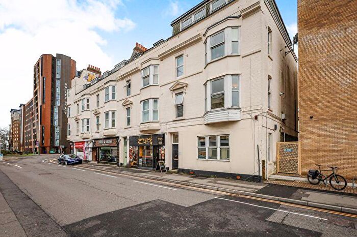 2 Bedroom Detached House To Rent In Wilton House, Lansdowne Road, BH1