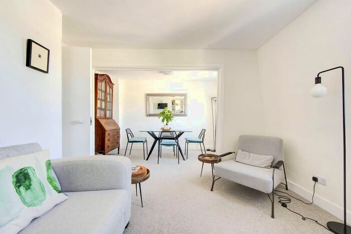 2 Bedroom Flat To Rent In Sutherland Avenue, Maida Vale, London, W9