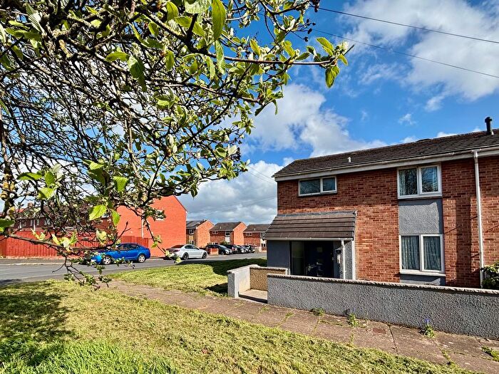 3 Bedroom End Terrace House For Sale In Ribston Avenue, Exeter, EX1