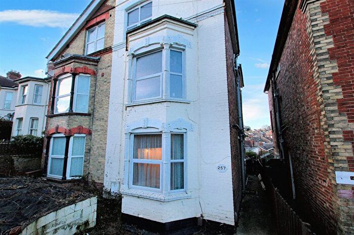 Studio To Rent In Upper Grosvenor Road, Tunbridge Wells, TN1