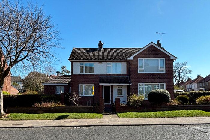 4 Bedroom Detached House For Sale In Monkseaton Drive, Whitley Bay, Tyne And Wear, NE26