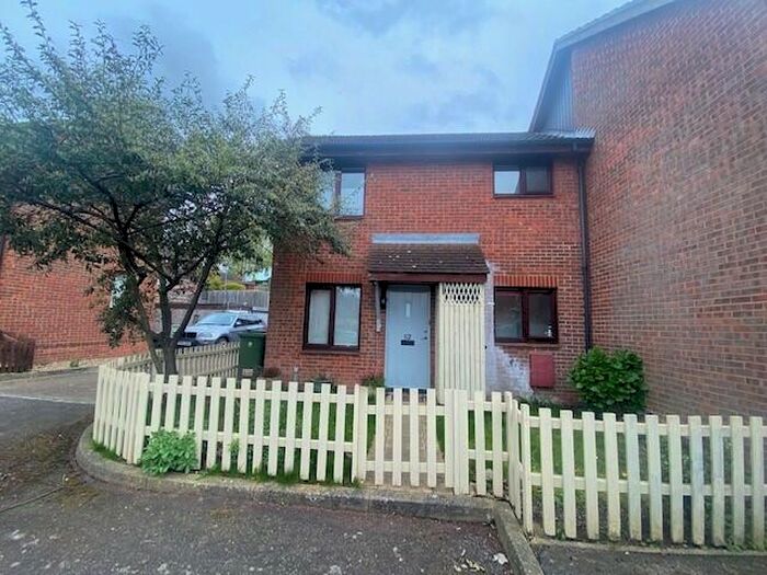 1 Bedroom House To Rent In Whitecroft, Swanley, BR8