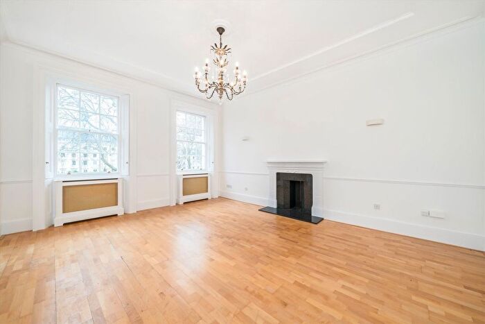 2 Bedroom Flat To Rent In Eccleston Square, London, SW1V