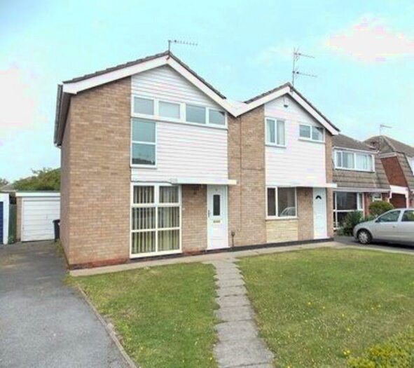 3 Bedroom Semi-Detached House To Rent In Kirkdale Gardens, Long Eaton, NG10