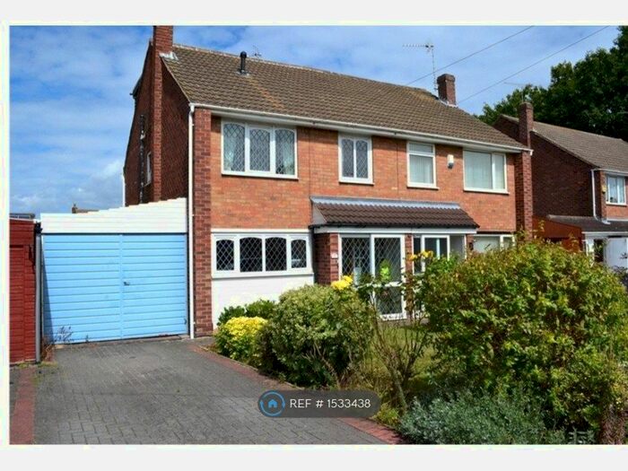 4 Bedroom Semi-Detached House To Rent In Ravensthorpe Close, Binley, Coventry, CV3