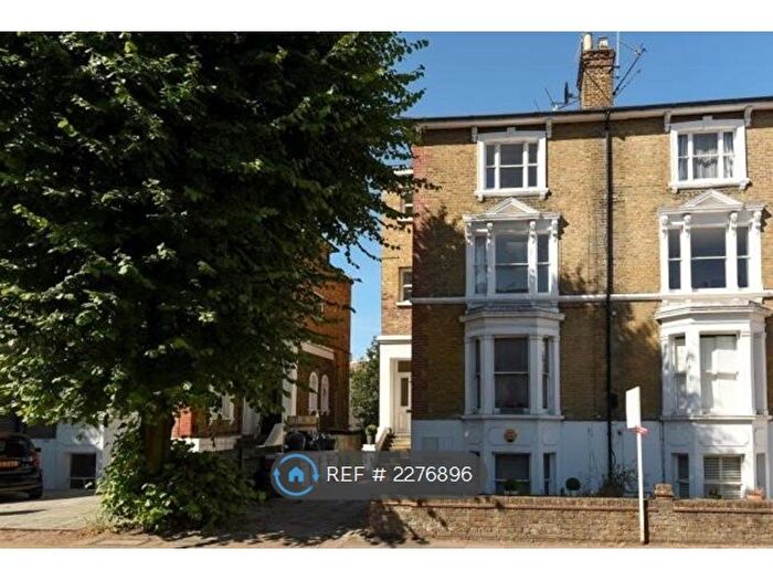 2 Bedroom Flat To Rent In Church Road, Surrey, TW9