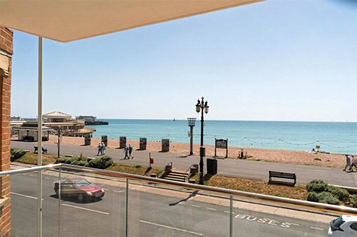 2 Bedroom Flat To Rent In Augusta House, Augusta Place, Worthing, West Sussex, BN11
