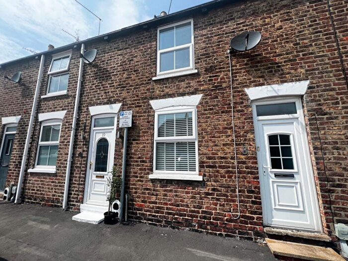 2 Bedroom House To Rent In Pasture Terrace, Beverley, HU17