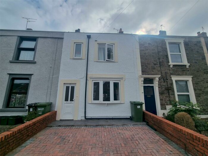 3 Bedroom Terraced House To Rent In Richmond Road, Mangotsfield, Bristol, Gloucestershire, BS16