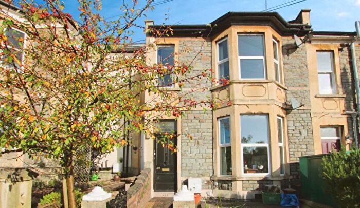 2 Bedroom Flat To Rent In Shadwell Road - Bishopston, BS7