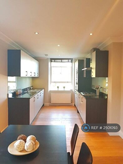 3 Bedroom Flat To Rent In Highbury New Park, London, N5