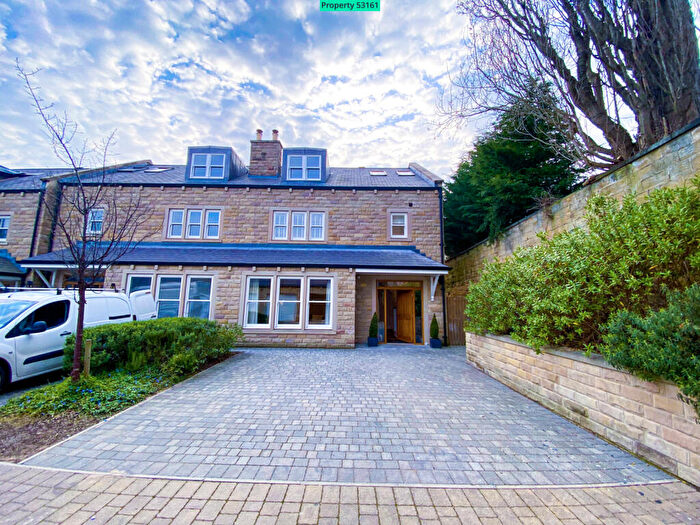 5 Bedroom Terraced House To Rent In Park Avenue, Roundhay, Leeds, LS8