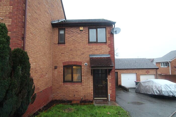 2 Bedroom Property To Rent In Foxwood Road, Tamworth, B78