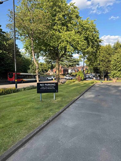 1 Bedroom Flat To Rent In Moseley Court, B13