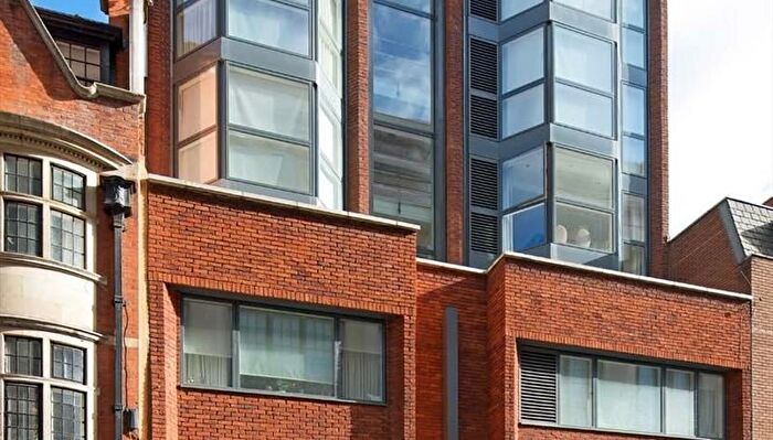 1 Bedroom Flat To Rent In Imperial House, - Young Street, London, W8