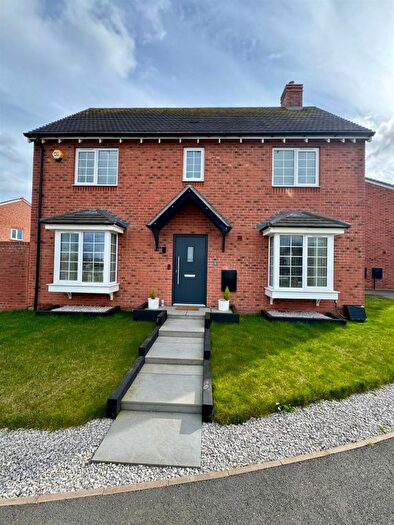 3 Bedroom Detached House For Sale In Scimitar Drive, Southam, CV47