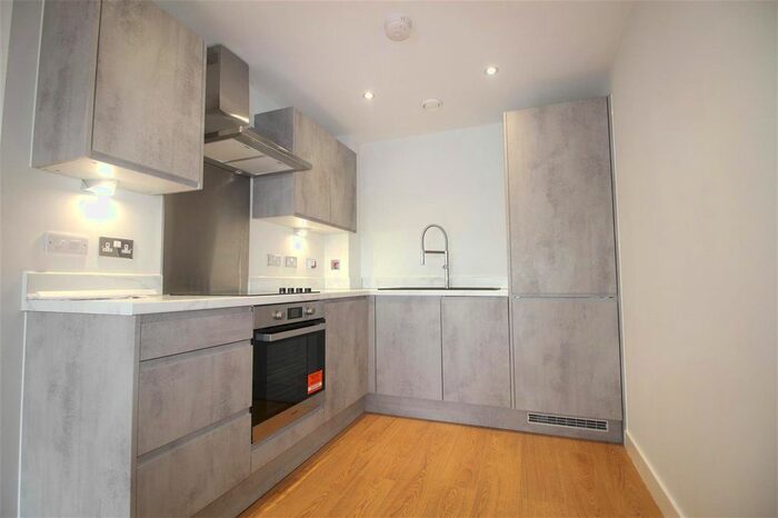 1 Bedroom Flat To Rent In Atkinson Street, Hunslet, Leeds, West Yorkshire, Uk, LS10