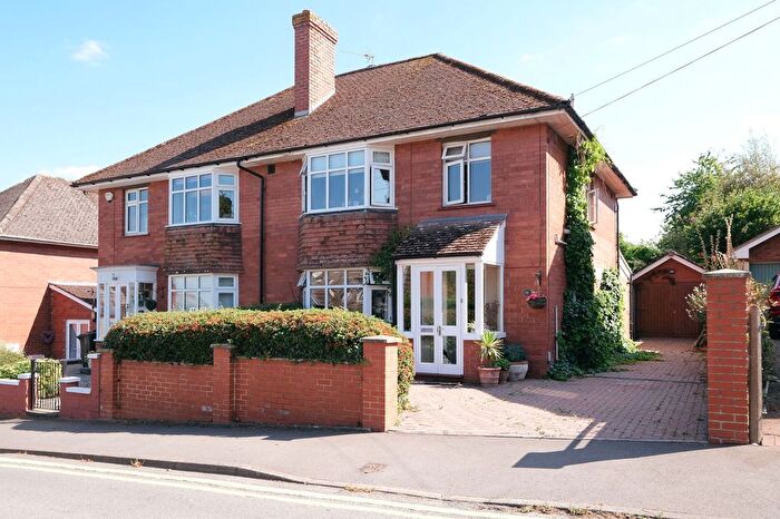 3 Bedroom Semi Detached House For Sale In Kent Avenue, Ross-On-Wye, HR9