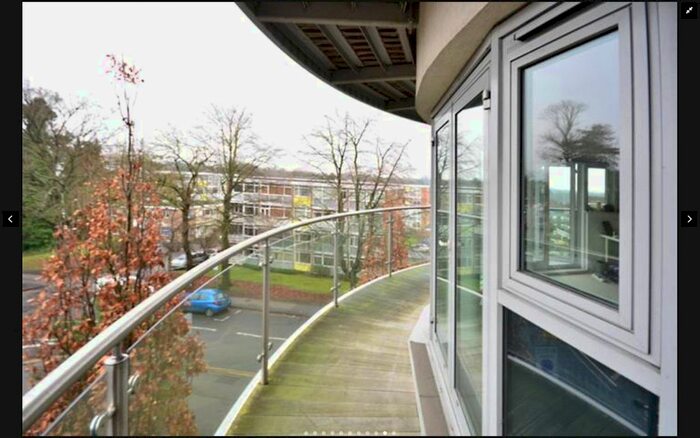 2 Bedroom Flat To Rent In Constitution Hill, Woking GU22