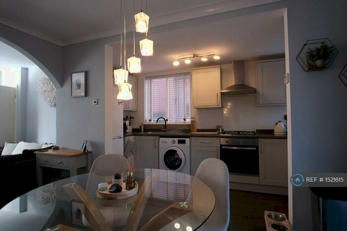 3 Bedroom Semi-Detached House To Rent In Erewash Grove, Toton, Nottingham, NG9