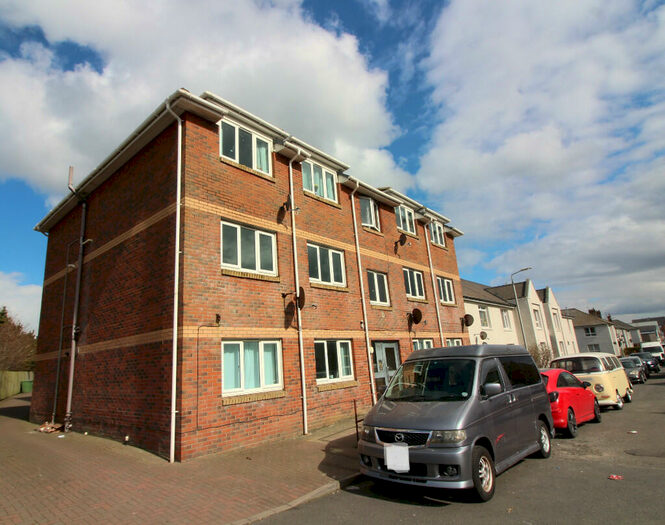 2 Bedroom Flat To Rent In Taylor Street, Ayr, KA8