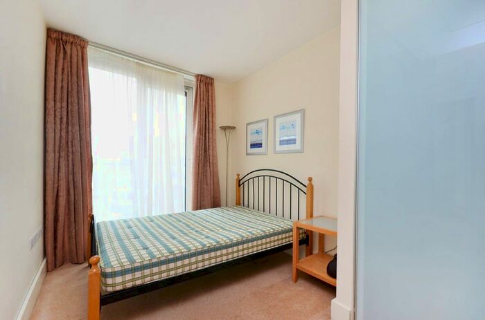 1 Bedroom Flat For Sale In Praed Street, Paddington, London, W2