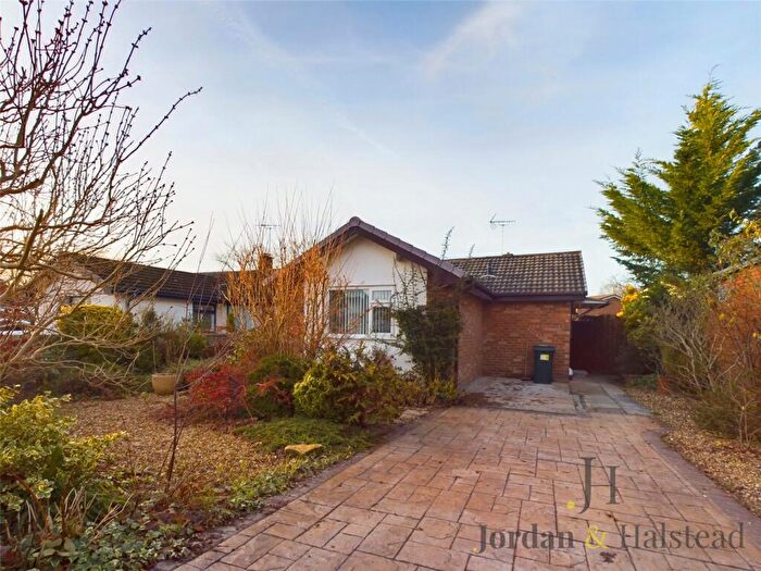 3 Bedroom Bungalow To Rent In Merton Drive, Chester, CH4