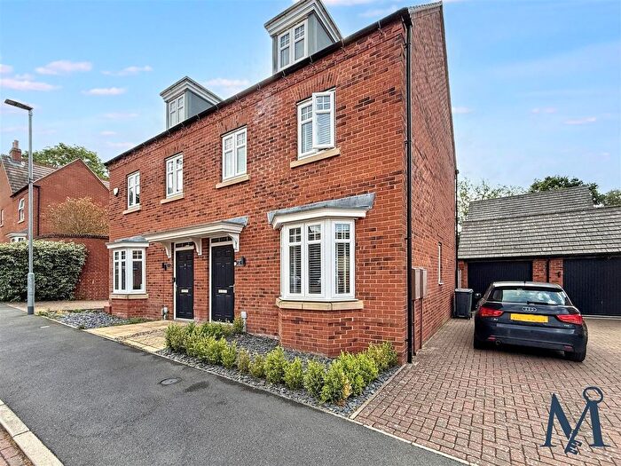 3 Bedroom Semi-Detached House For Sale In Cowslip Lane, Coalville, LE67