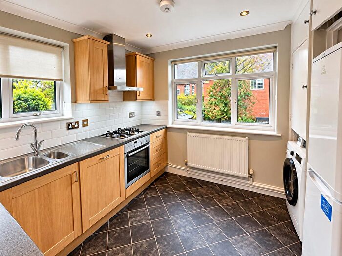2 Bedroom Maisonette To Rent In Hereford Close, Epsom, KT18