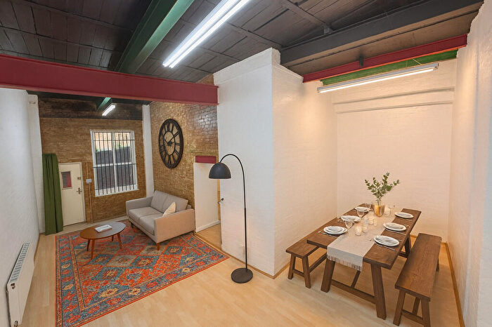 1 Bedroom Apartment To Rent In Tudor Road, London, E9