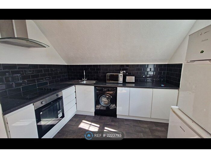 1 Bedroom Flat To Rent In Seymour Road, Crumpsall, M8