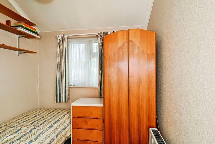 3 Bedroom Terraced House For Sale In St. Williams Way, Rochester, Kent, ME1