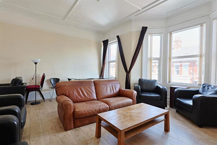 6 Bedroom Terraced House To Rent In Cavendish Place, Jesmond, Newcastle Upon Tyne, NE2