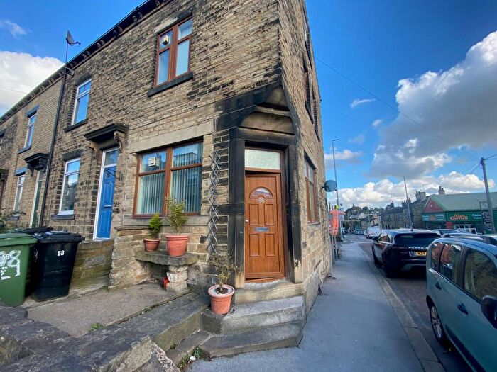 2 Bedroom House To Rent In Bradford Road, Stanningley, LS28