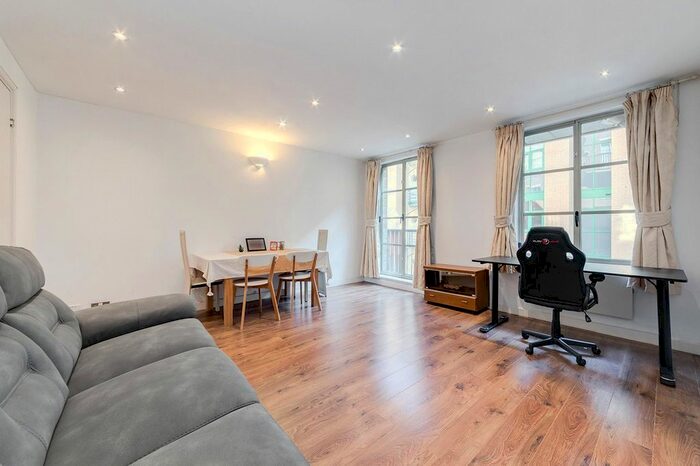 1 Bedroom Flat To Rent In The Circle, Queen Elizabeth Street, London, SE1