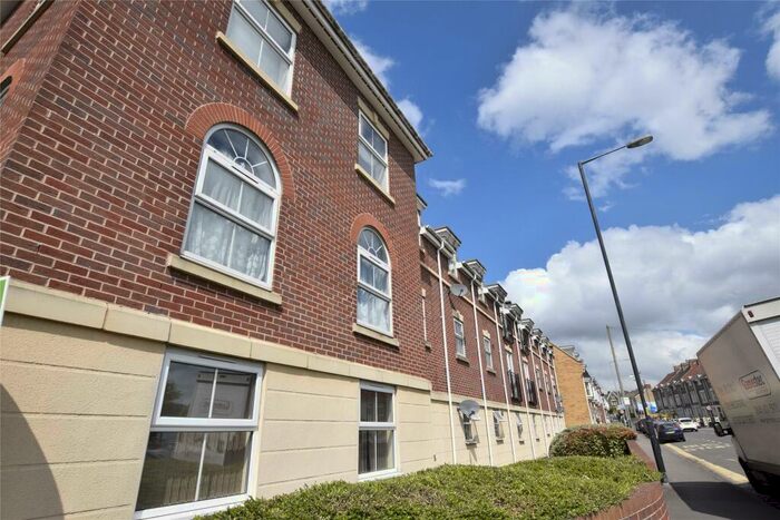 2 Bedroom Apartment To Rent In Britton Gardens, Bristol, BS15