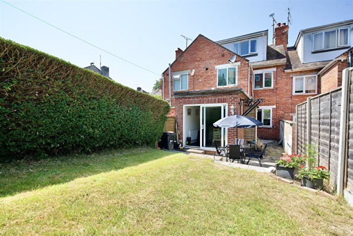 3 Bedroom Terraced House For Sale In Ashton Road, Weymouth, DT4