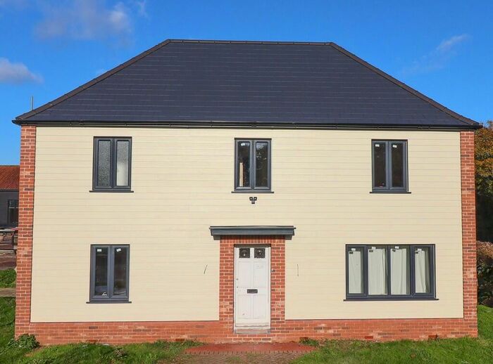 4 Bedroom Detached House To Rent In Folly Lane, Copdock, IP8