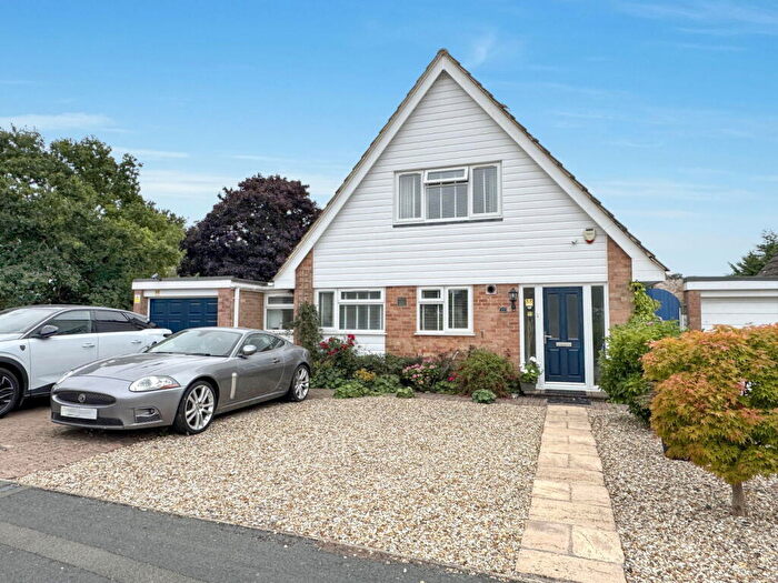 2 Bedroom Detached House For Sale In Fairmeadow, Winslow, MK18