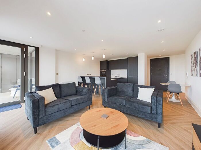 2 Bedroom Flat To Rent In Fulwood Road, Sheffield, S10