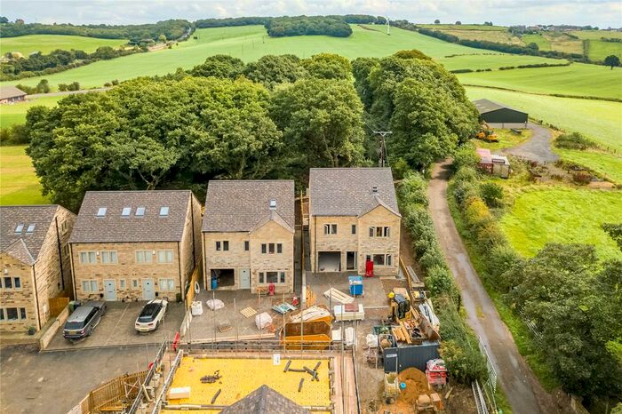 5 Bedroom Detached House For Sale In Tinker Fold, Lepton, Huddersfield, HD8