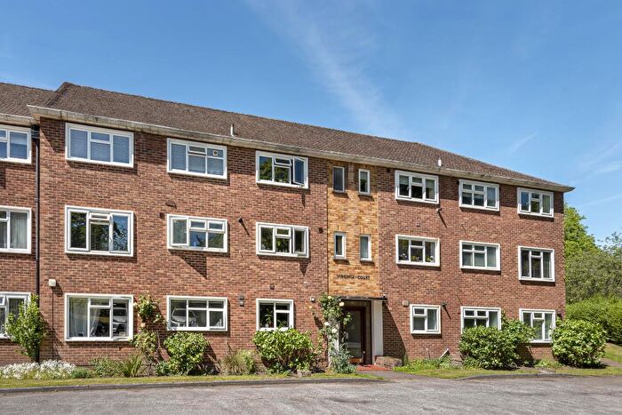 2 Bedroom Flat For Sale In Virginia Water, Berkshire, GU25