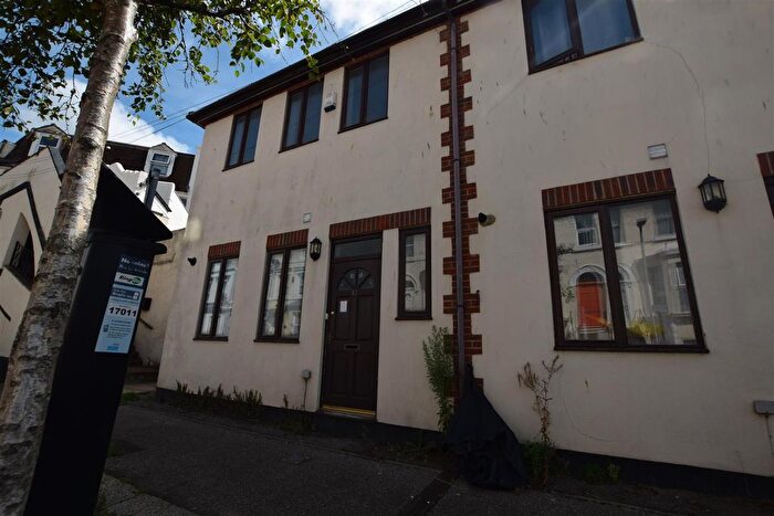 4 Bedroom Terraced House To Rent In Mann Street, Hastings, TN34