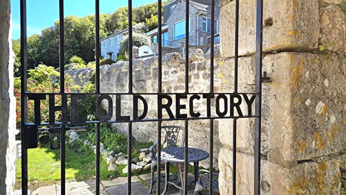 1 Bedroom Flat For Sale In Old Hill, Portland, DT5