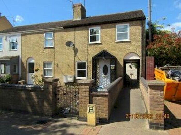 2 Bedroom End Of Terrace House To Rent In High Street, Eye, Peterborough, PE6