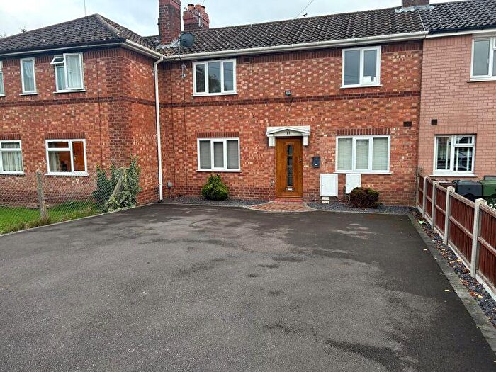 3 Bedroom Terraced House To Rent In King George Close, Bromsgrove, B61