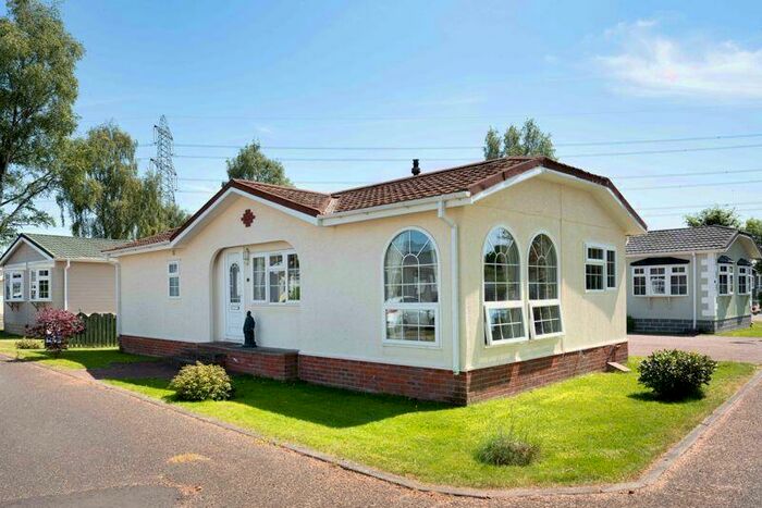 2 Bedroom Park Home For Sale In Beechtree Park, Denny, FK6