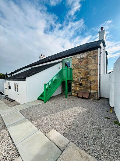 3 Bedroom Flat To Rent In Canonstown, Hayle, TR27